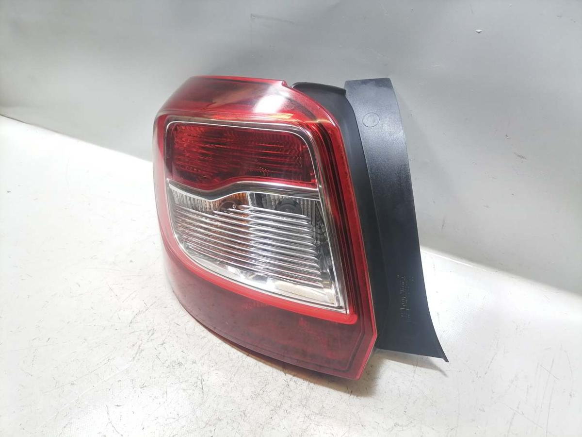 Dacia Sandero 2 original Rücklicht Rückleuchte Schlussleuchte links Bj.2016